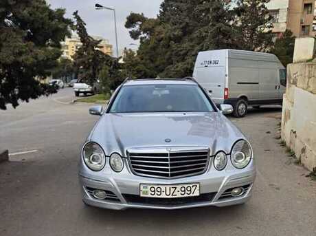 Mercedes E 220