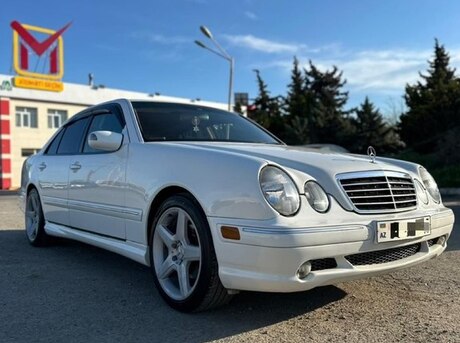 Mercedes E 320