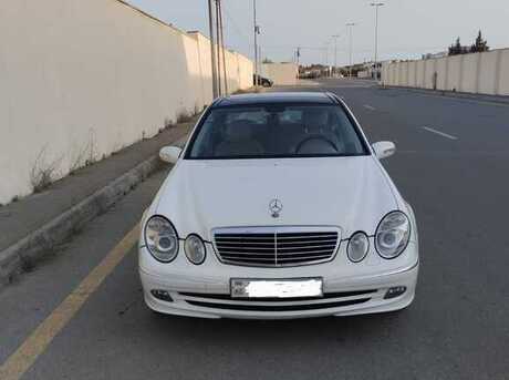 Mercedes E 220