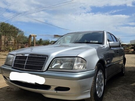 Mercedes C 220