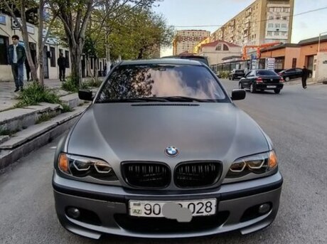 BMW 330