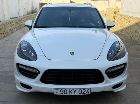 Porsche Cayenne GTS