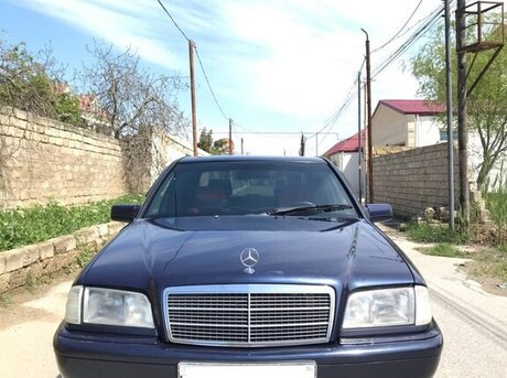 Mercedes C 220