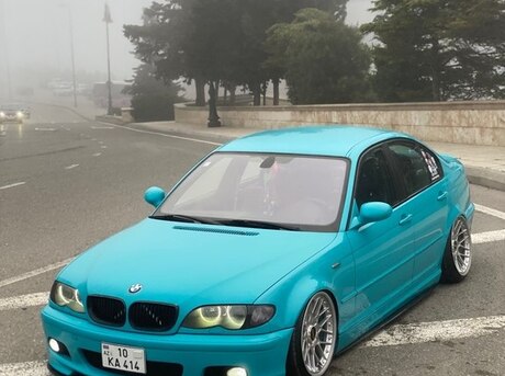 BMW 330