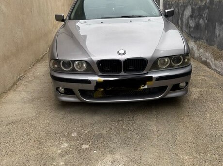 BMW 523