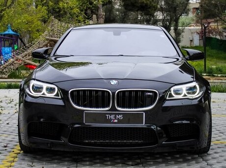 BMW M5