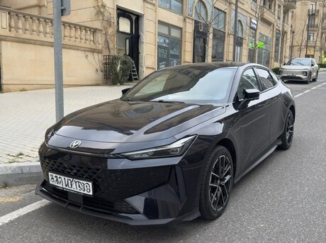 Changan Uni-V iDD