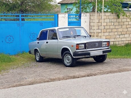 LADA (VAZ) 2107