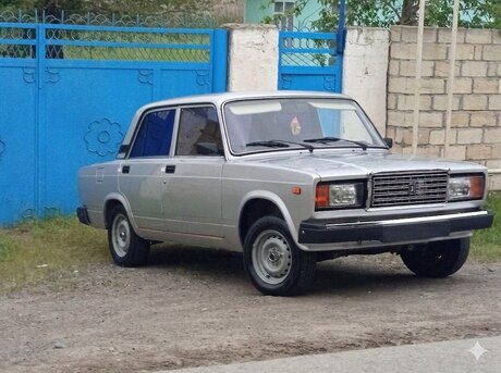 LADA (VAZ) 2107