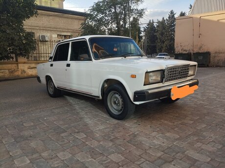 LADA (VAZ) 2107