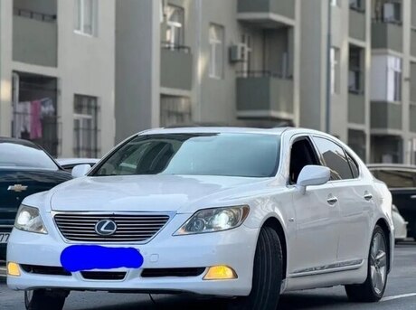 Lexus LS 460