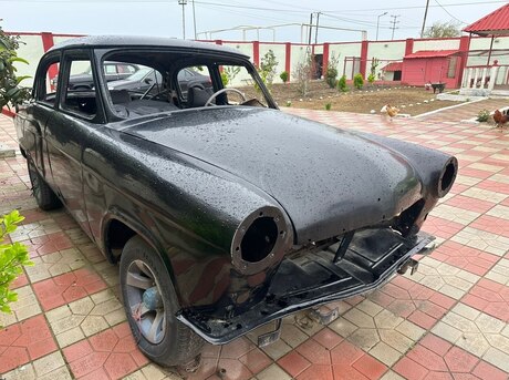 GAZ 21 "Volga"