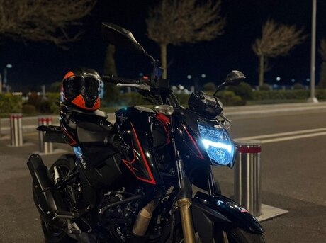 TVS Apache RTR 200 4V