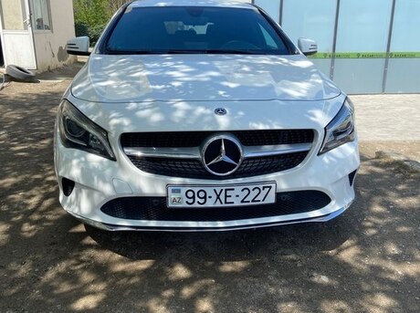 Mercedes CLA 180