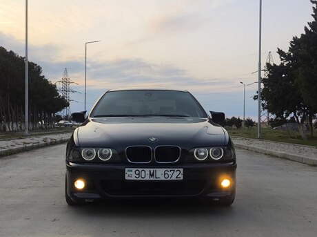 BMW 523
