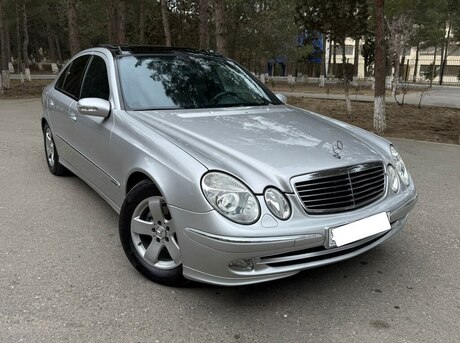 Mercedes E 270