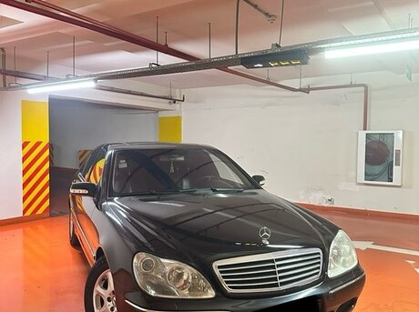 Mercedes S 320