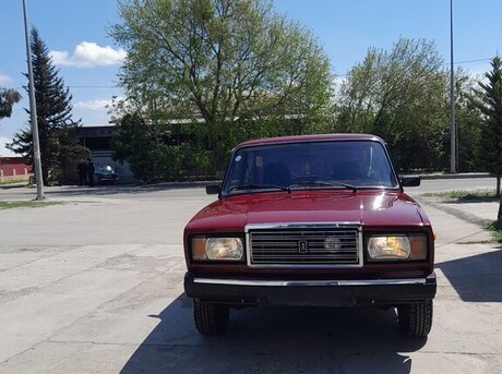 LADA (VAZ) 2107