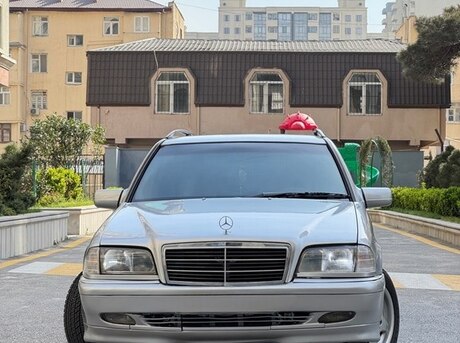 Mercedes C 220
