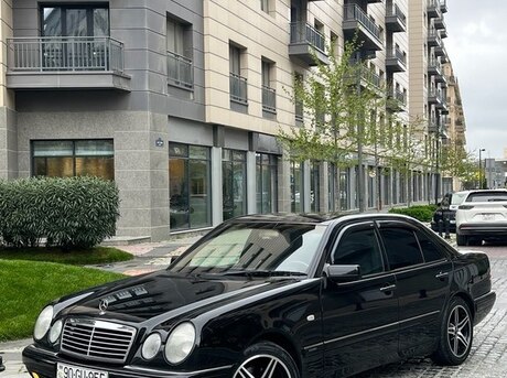Mercedes E 230