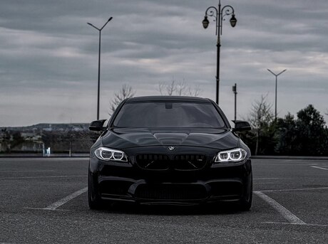 BMW 528