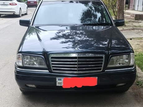 Mercedes C 180