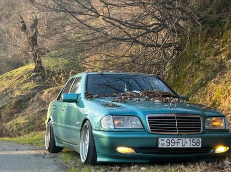 Mercedes C 240