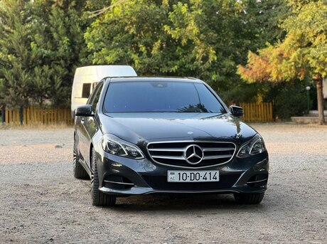 Mercedes E 220