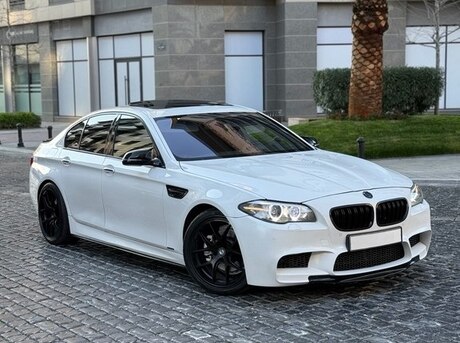 BMW 528