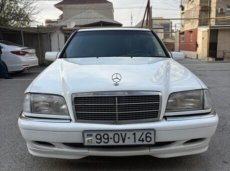 Mercedes C 230