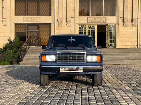 LADA (VAZ) 2107