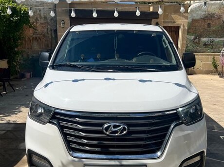 Hyundai H-1