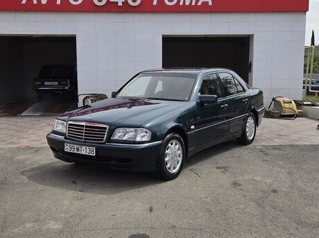 Mercedes C 180