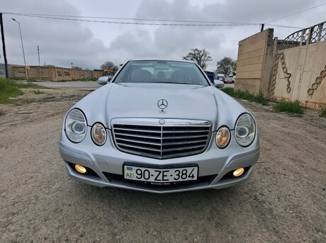 Mercedes E 220