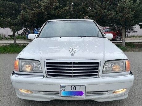 Mercedes C 230