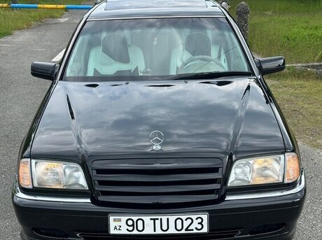 Mercedes C 230