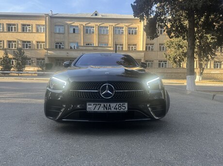 Mercedes E 200