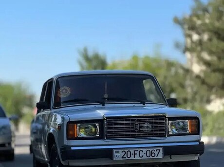 LADA (VAZ) 2107