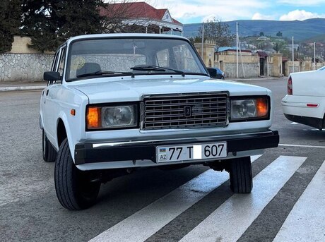 LADA (VAZ) 2107