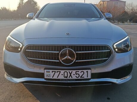 Mercedes E 300 e 4MATIC
