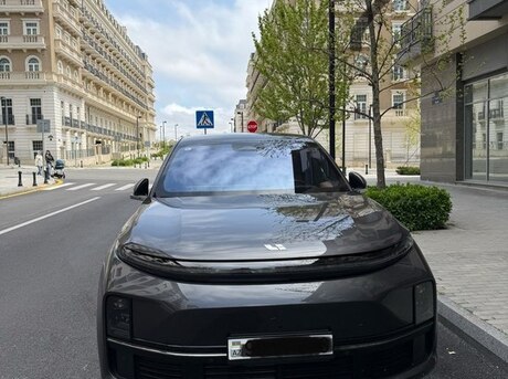 Li Auto L7