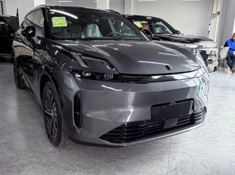 Lynk & Co 08