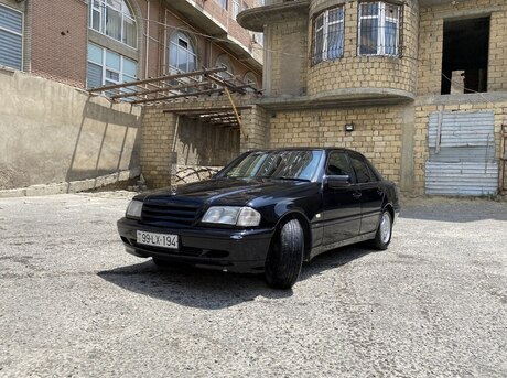 Mercedes C 230