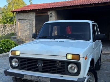 LADA (VAZ) Niva