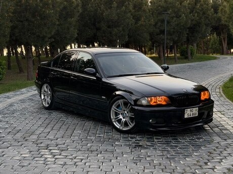 BMW 320