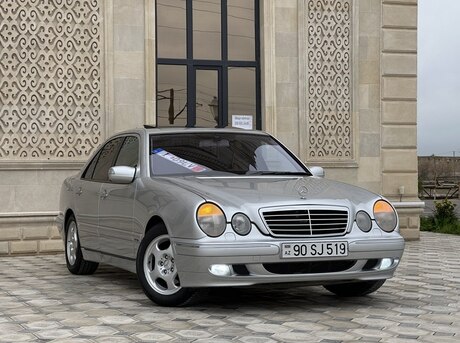 Mercedes E 240