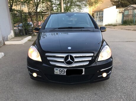 Mercedes B 170