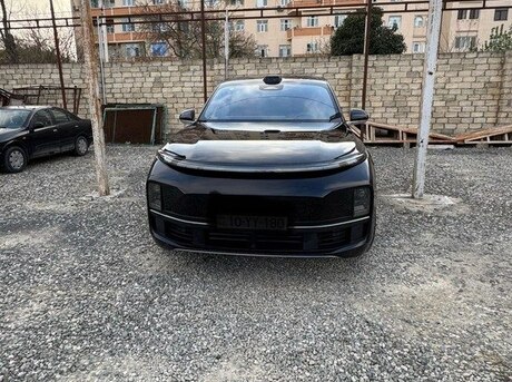 Li Auto L9