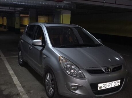 Hyundai i20