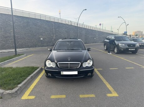Mercedes C 240